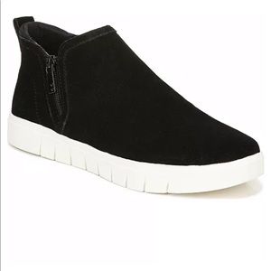 Ryka Hensley Black Suede Lea Booties New Size 9